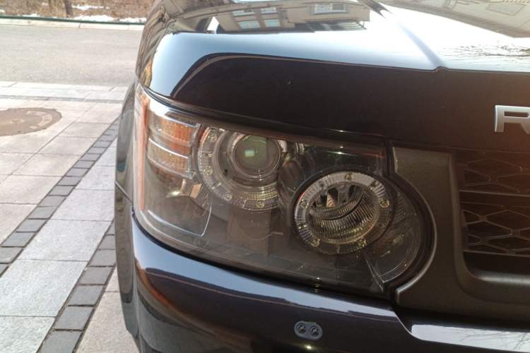 Used Land Rover Range Sport 2011 3.0 TDV6 Diesel Version Right Front Headlight