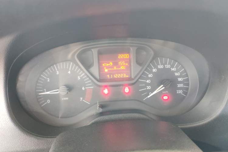 Used Citroen Elysee 2015 Zhishang Edition 1.6L Manual Fashion Model Instrument Cluster