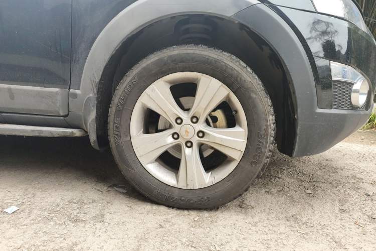 Used Chevrolet Captiva 2012 2.4L 4x4 Flagship Edition 7 Seats