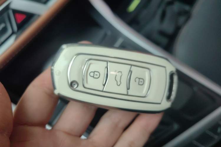 Used Geely Auto Vision X6 2018 1.4T CVT 4G Connected Luxury Version
