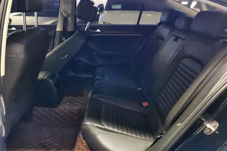 Used Volkswagen Magotan 2019 330TSI DSG Leading Model China VI Standard