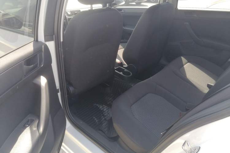 Used Volkswagen Santana 2021 1.5L Automatic Fashion Edition Left Rear Seat