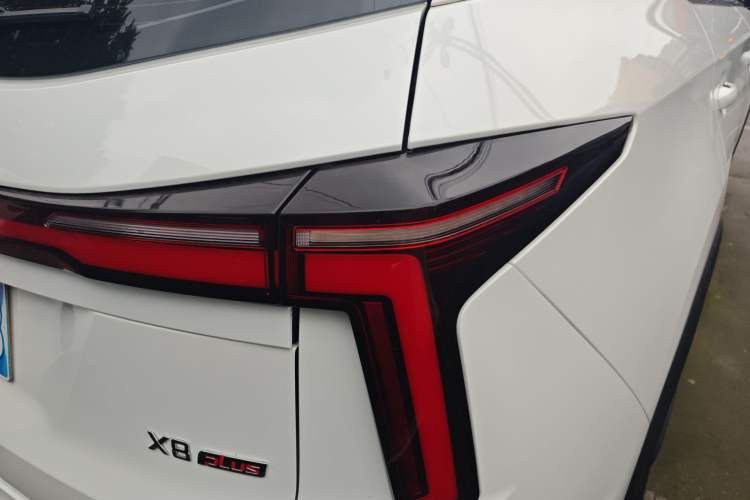 Used SOL X8 PLUS 2023 1.5 TGDI DCT Smart Edition 7-Seater