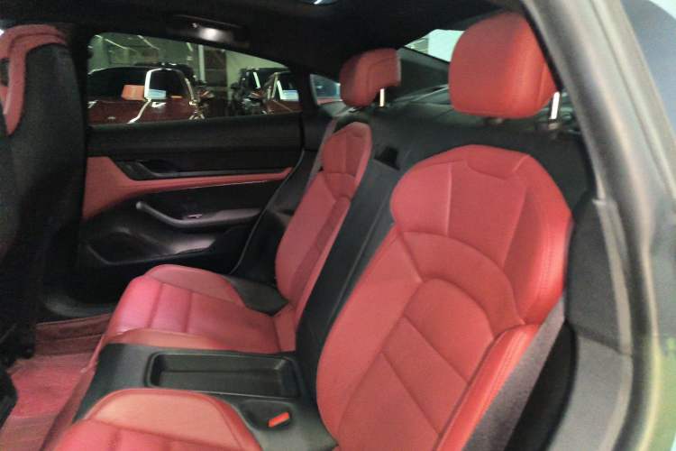 Used Porsche Taycan 2022-Year Updated Taycan