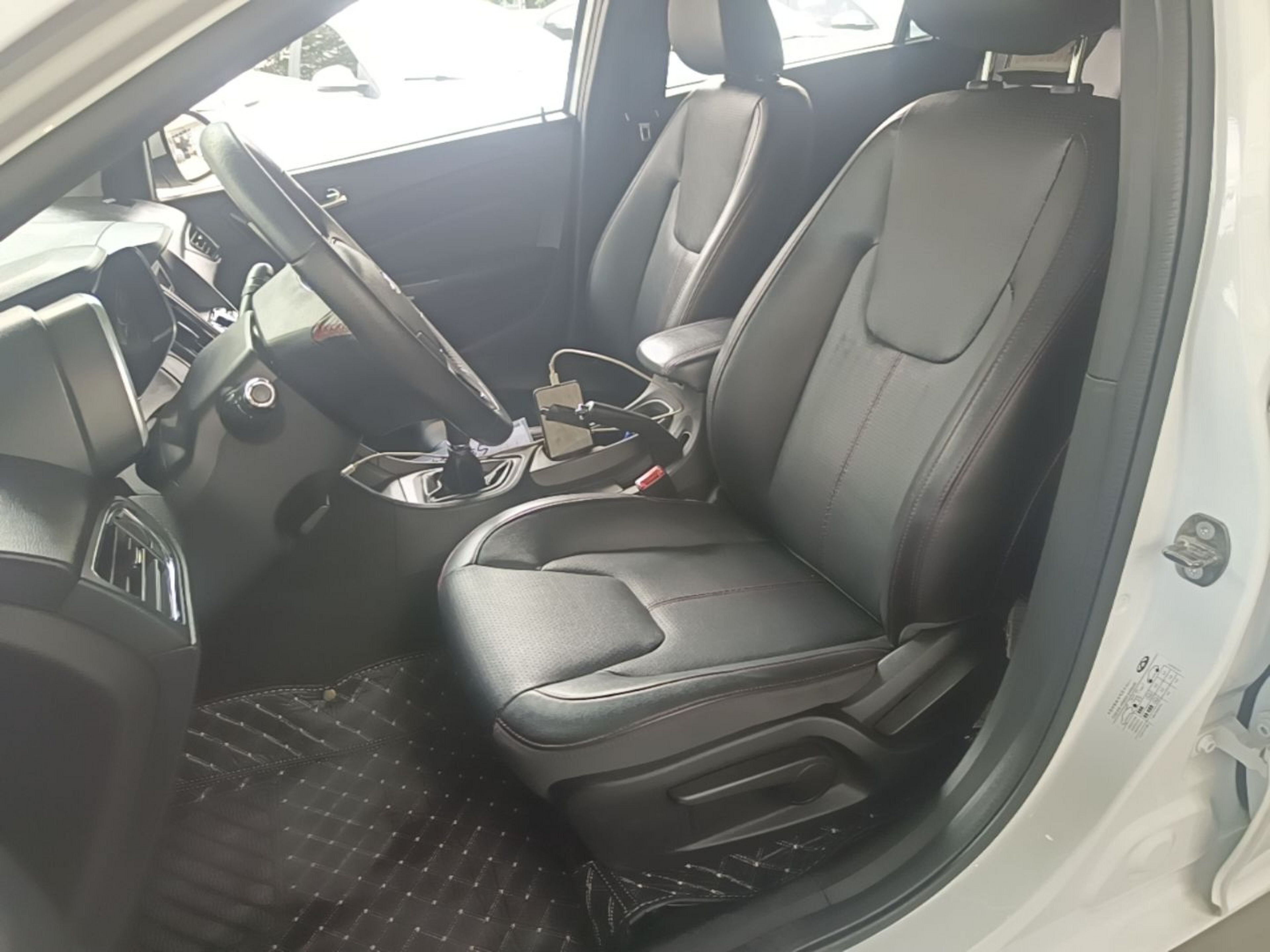 Interior delantero