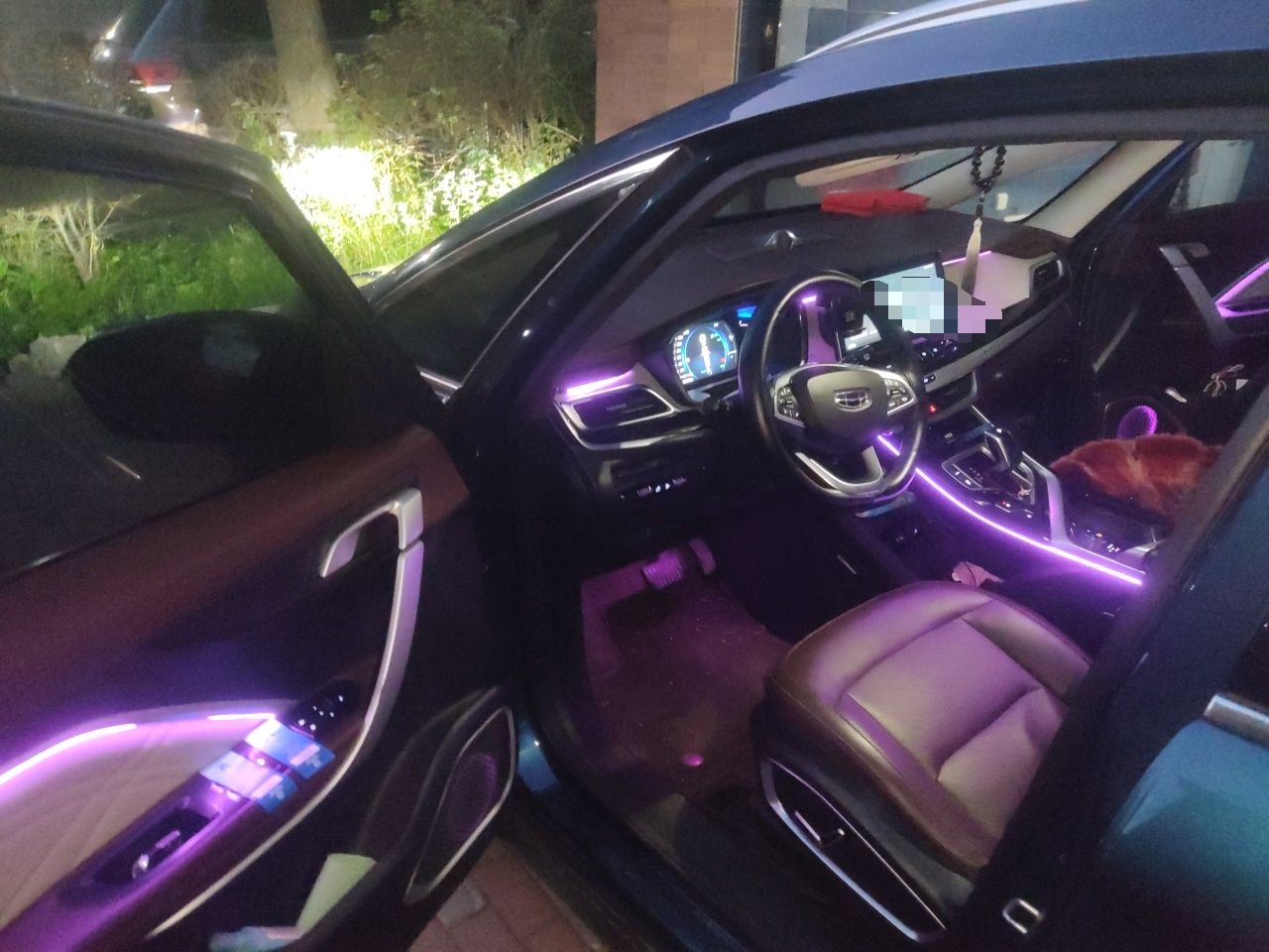 Geely Auto Jiajie New Energy 2022 1.5TD PHEV Platinum Luxury Edition — снимка 16