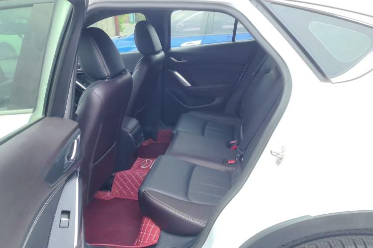 Used Mazda CX-4 2018 2.0L Automatic Two-Wheel Drive Blue Sky Premium Upgrade Version China VI Standard
