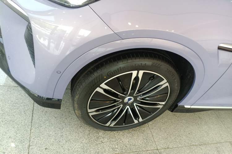 Used Denza N7 2025 630 All-Wheel Drive Intelligent Driving Dual-Laser Flagship Edition Exterior 4