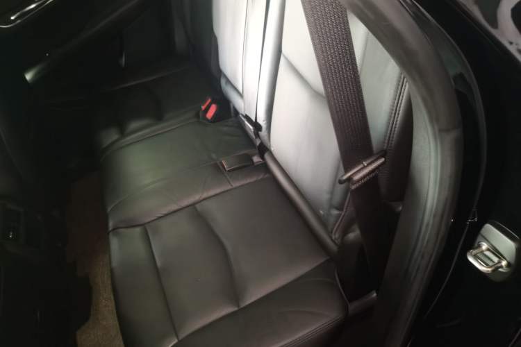 Used Cadillac XT5 2018 25T Luxury Model