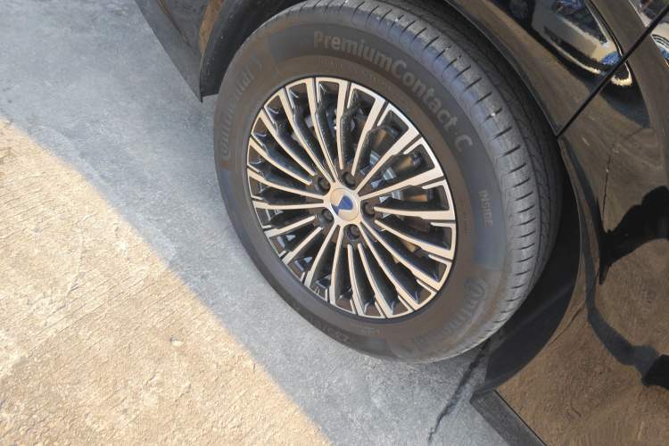 Used Denza D9 2024 DM-i 980 Four-Wheel Drive Prestige Model