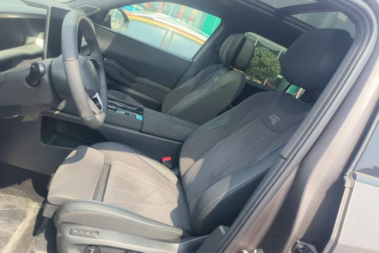 Used Volkswagen Teramont 2025 Tiguan Pro 450TSI Four-Wheel Drive Summit Edition