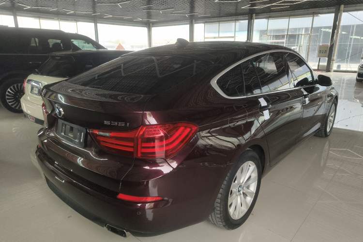Used BMW 5 Series GT 2015 528i Leading Model
