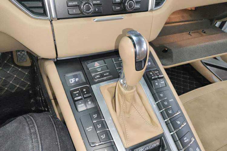 Used Porsche Macan 2016 Macan S 3.0T Gear Lever