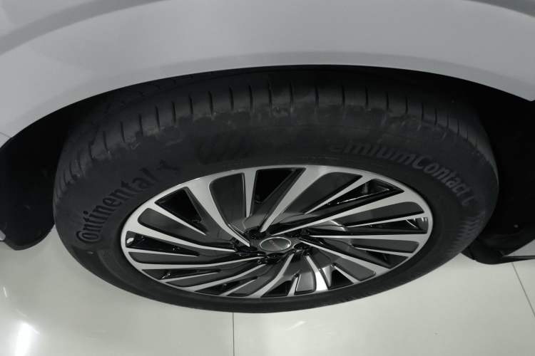 Used EXEED Star Era ET 2024 Extended-Range 240 Ultra All-Wheel Drive Exterior 8