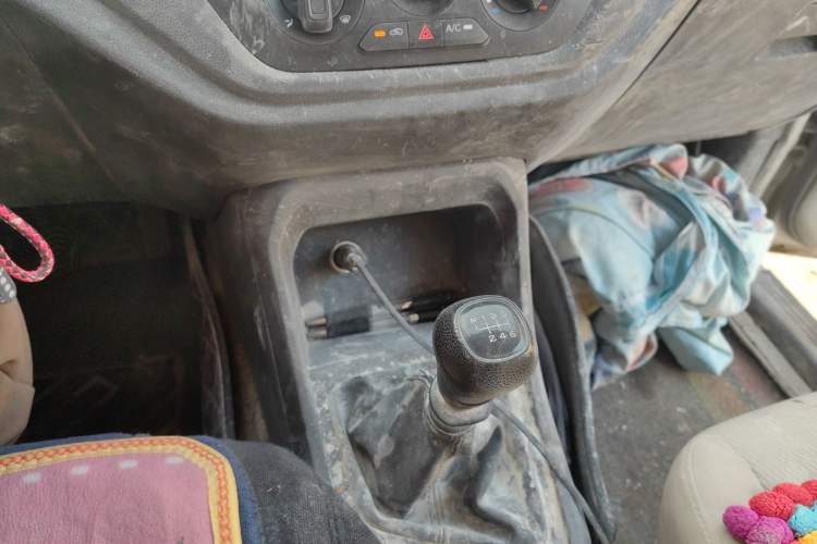 Used Wuling Hongguang V 2020 1.5L Commercial Vehicle China VI LAR