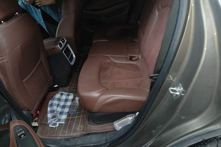 Used Buick Envision 2016 20T Two-Wheel-Drive Elite Model Left Rear Seat