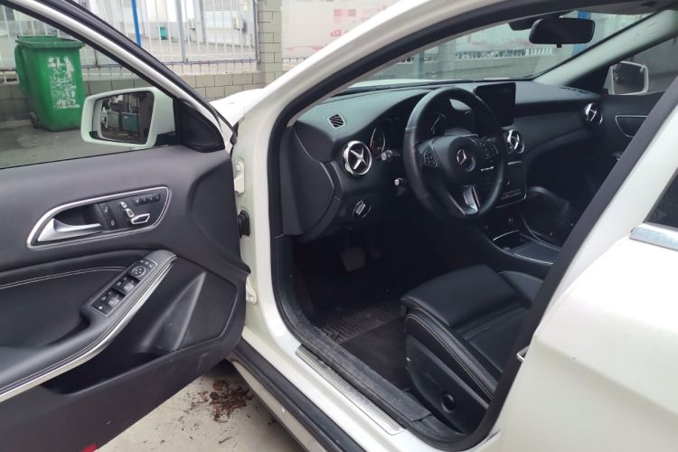 Used Mercedes-Benz GLA 2017 GLA 200 Fashion Model