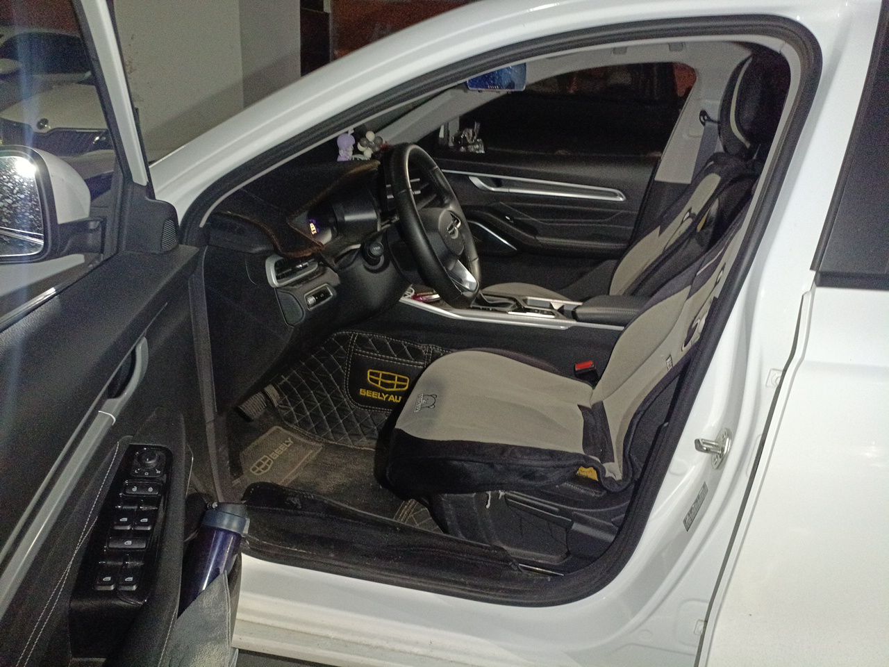 Geely Auto Emgrand 2023 4th Generation Champion Edition 1.5L CVT Luxury Model — снимка 16