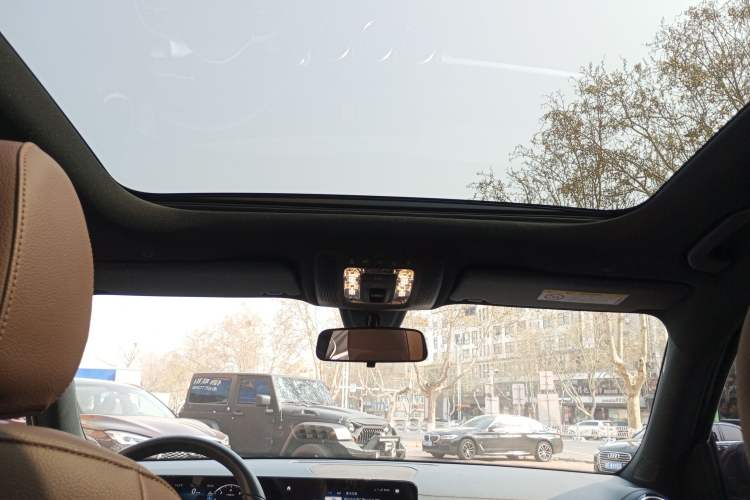 Used Mercedes-Benz GLB 2023 GLB 200 Dynamic Edition Headliner