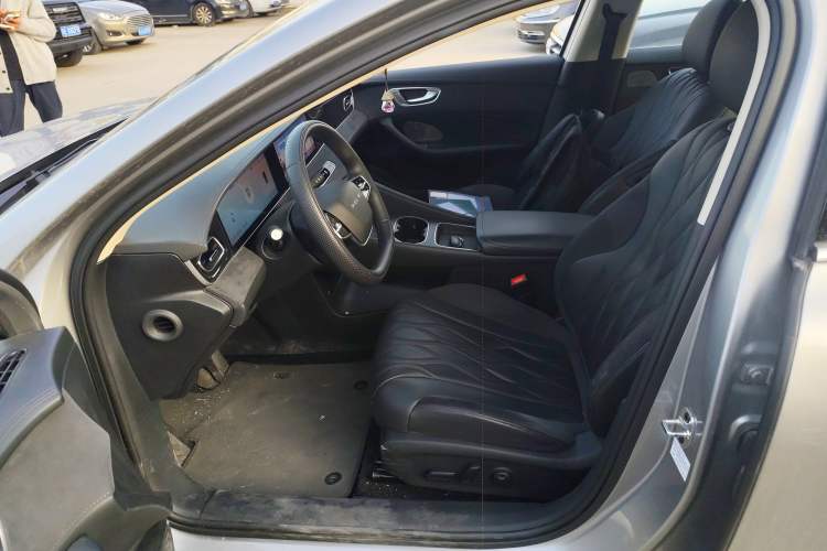 Used Roewe D7 2023 DMH 125km Flagship Edition