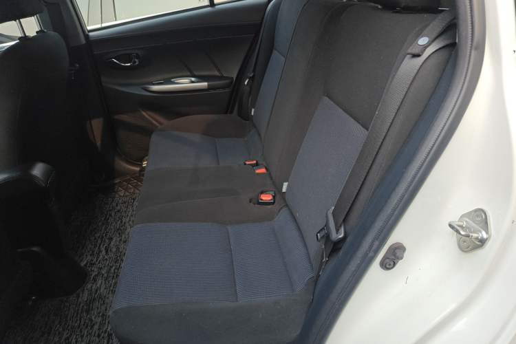 Used Toyota YARiS L Zhi Xuan 2015 1.5E Automatic Charm Edition Left Rear Seat