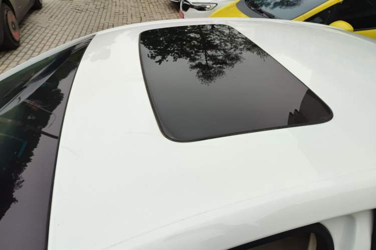 Used Buick GT 2017 15N Manual Elite Version Roof