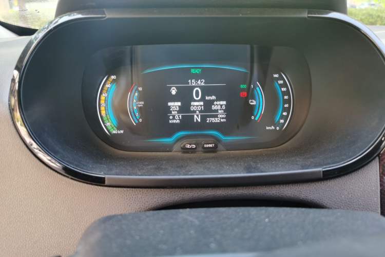 Used Chery Little Ant 2022 Sweet Pink Edition Full-Sugar Version 3-Cell Lithium 30kW 301km Instrument Cluster