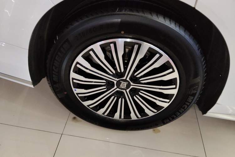 Used BYD Xia 2025 DM-i 1.5T 180km Beyond Edition
