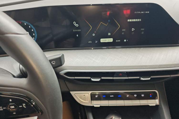 Used CHANGAN Eado 2023 Changan Edition PLUS Blue Whale NE 1.4T GDI DCT Prestige Version
