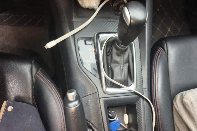 Used Mazda 3 Axela 2016 Sedan 1.5L Automatic Comfort Model Gear Lever