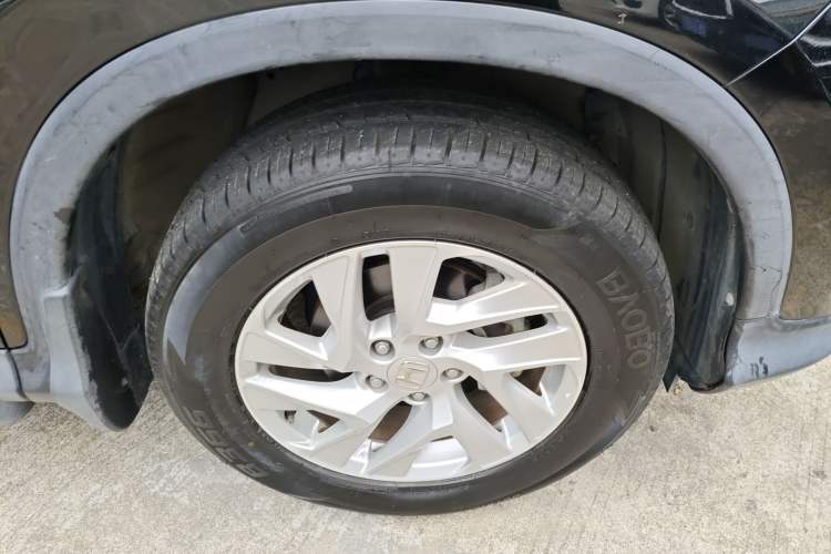 Used Honda CR-V 2015 2.4L two-wheel drive luxury version Right Front Wheel Hub