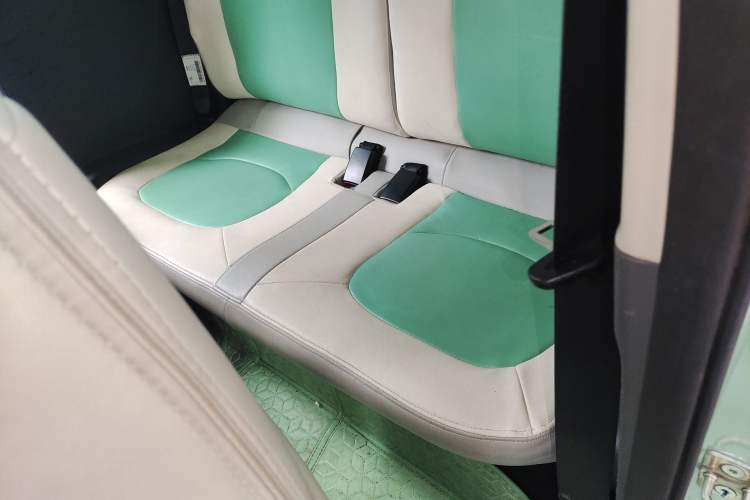 Used Wuling Hongguang MINIEV 2021 Macaron Premium Model – Lithium Iron Phosphate Left Rear Seat