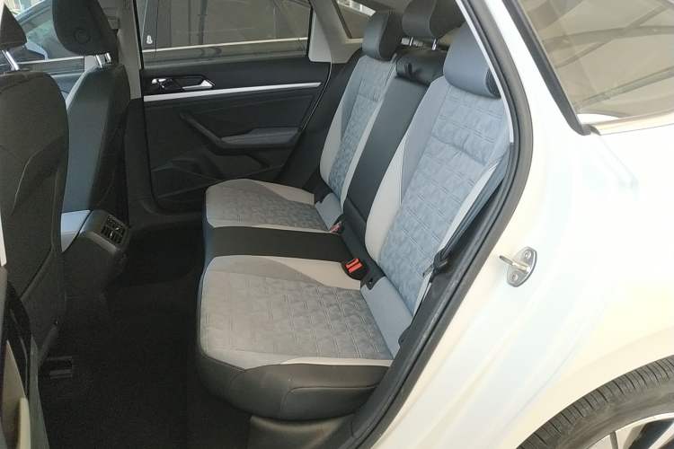 Used Volkswagen Lavida 2023 300TSI DSG Full-Comfort Edition Left Rear Seat