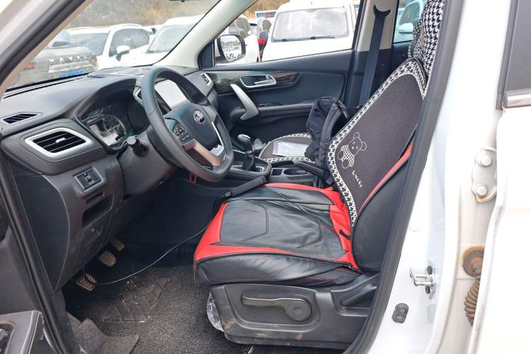 Used SWM X7 2020 2.0L Manual Champion Edition 7 Seats Left Front Seat