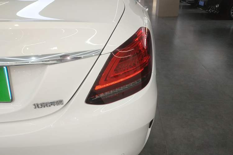 Used Mercedes-Benz C-Class 2020 Restyled C 260 L Sport Edition Right Rear Taillight