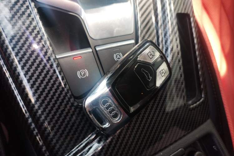 Used Audi A4L 2020 40 TFSI Luxury Dynamic Model
