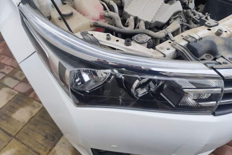 Used Toyota Corolla 2017 1.2T CVT GL-i Right Front Headlight