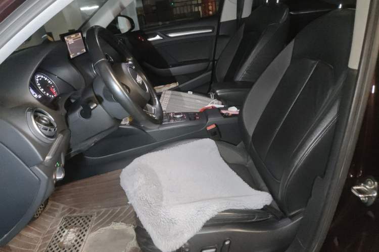 Used Audi A3 2014 Limousine 35 TFSI Automatic Comfort Model
