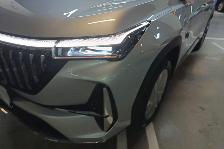 Used Geely Auto FX11 2025 4th Generation 1.5TD DCT – The Start Left Front Headlight