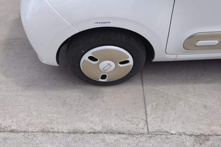 Used Bestune Pony 2025 222km Range Agile Horse Left Front Wheel Hub