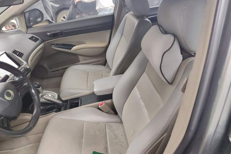 Used CIIMO 2012 1.8L Automatic
