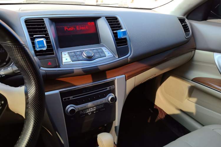 Used Nissan Teana 2011 2.5L XL Advanced Edition
