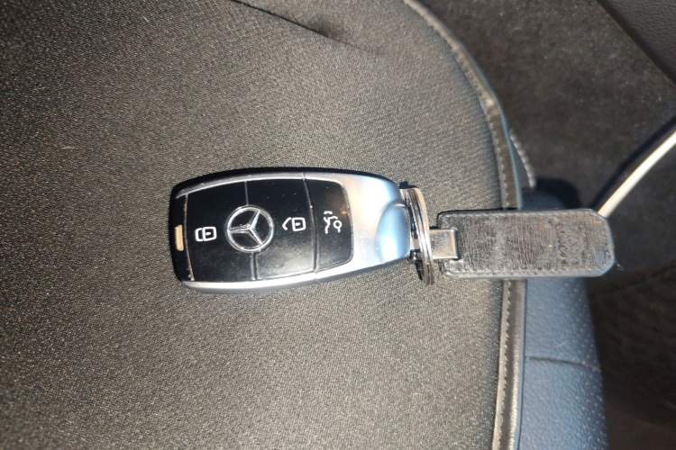Used Mercedes-Benz E-Class 2016 E 200 L