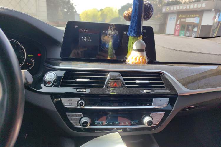 Used BMW 5 Series 2018 Restyled 530Li Luxury Edition M Sport Package