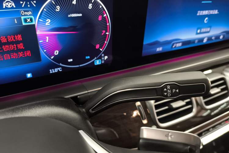 Used Mercedes-Benz GLE 2025 GLE 350 4MATIC Stylish Model Gear Lever