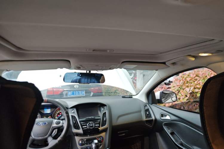 Used Ford Focus 2012 Sedan 1.6L Automatic Fashion Edition Headliner