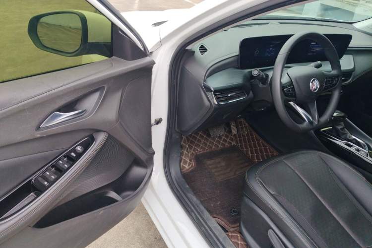 Used Buick Verano 2023 Pro Enjoyment Edition Driver Seat