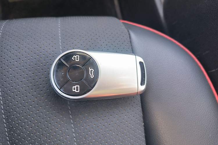 Used ORA Good Cat GT 2022 Mulan Edition 480km Long-Range续航 Interior 1