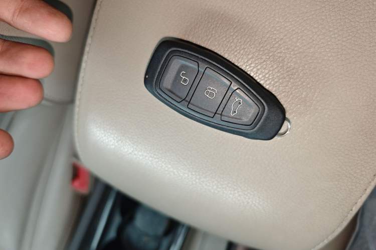 Used Ford Mondeo 2011 2.0L GTDi240 Luxury Sport Edition