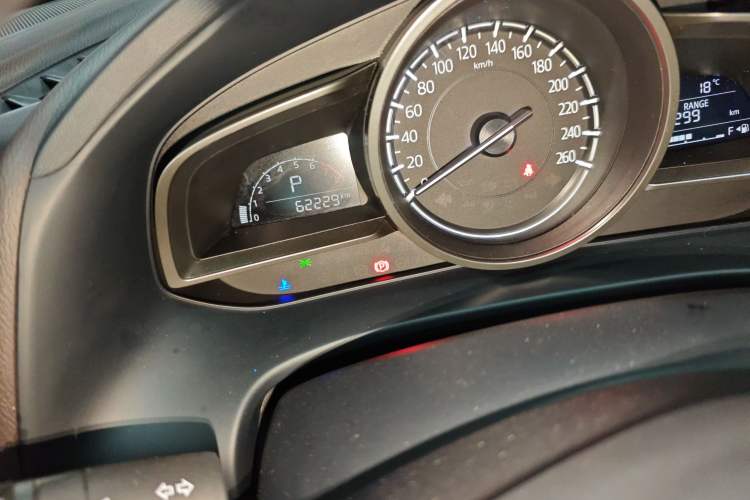 Used Mazda CX-4 2018 2.0L Automatic Two-Wheel Drive Blue Sky Luxury Edition Odometer Close Up